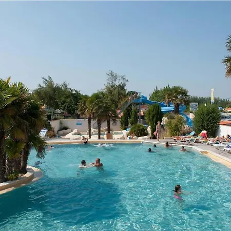 Confortable Avec Terrasse A - Api-1-52-1184 Camping Saint-Jean-de-Monts