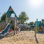 Confortable Avec Terrasse A - Api-1-52-1184 * Saint-Jean-de-Monts