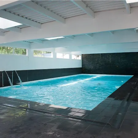 Confortable Avec Terrasse à - Api-1-52-1184 Camping Saint-Jean-de-Monts