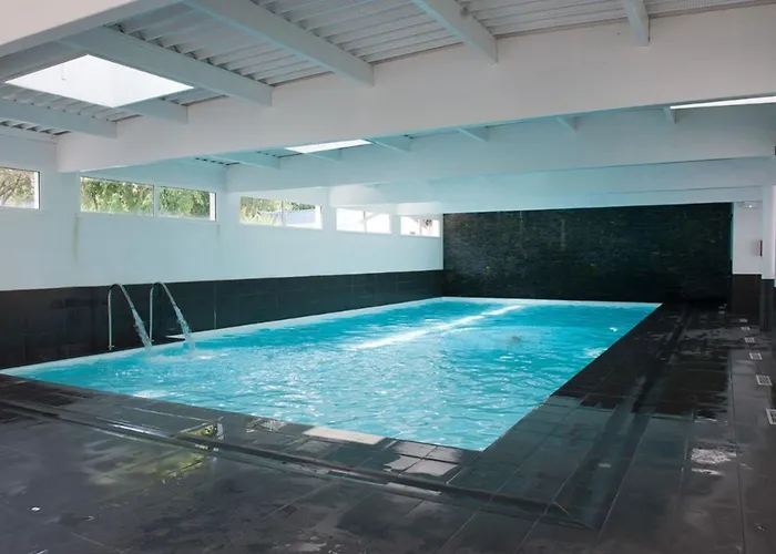 Confortable Avec Terrasse à - Api-1-52-1184 Camping Saint-Jean-de-Monts